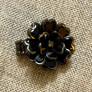 Black Elastic Flower Ring